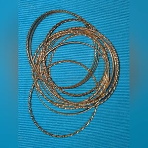 Elegant Gold Bangle Bracelet Set Connected